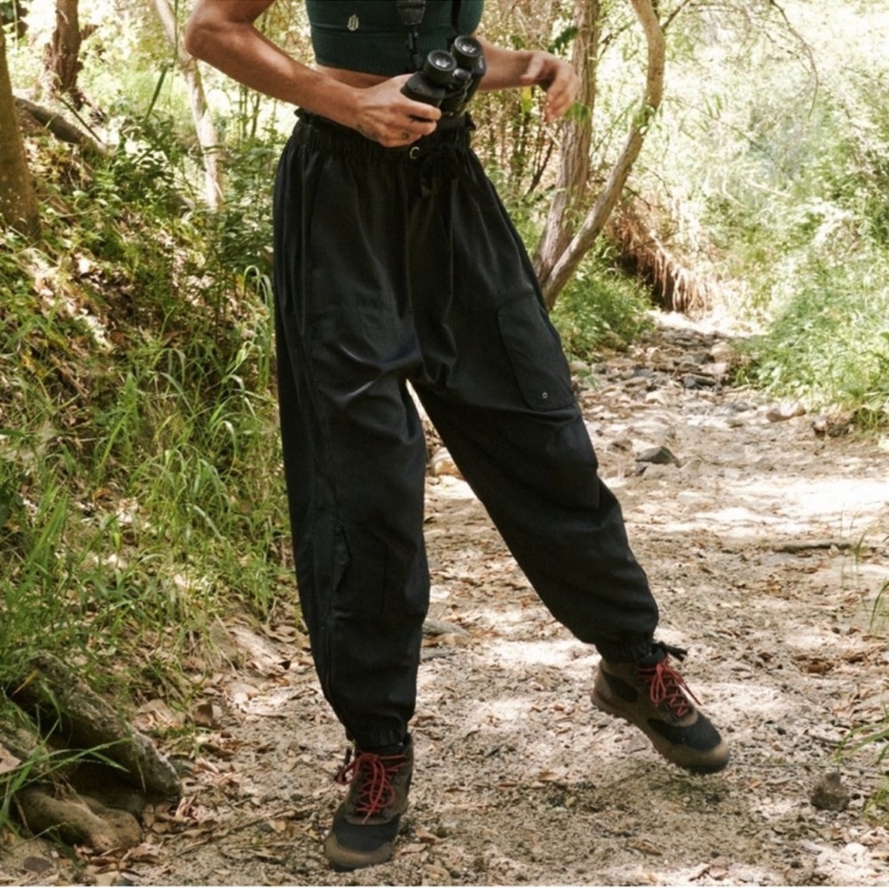 Free People Movement Spring Trekker Cargo
Jogger Pants Outdoor Hiking  Size XS